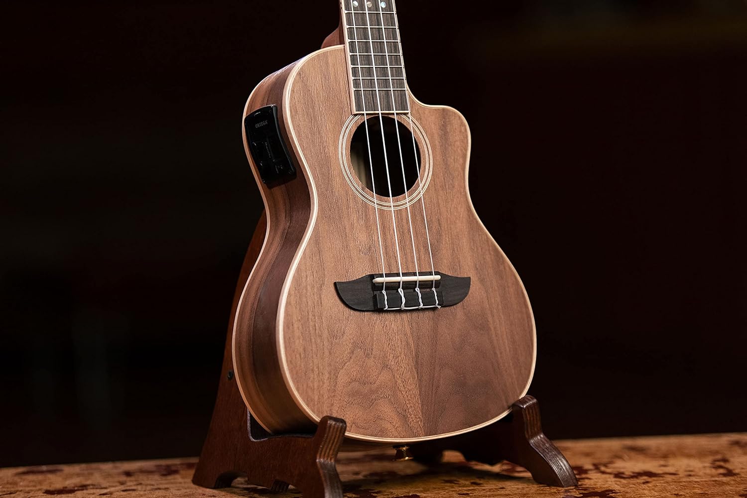 Ortega Guitars Concert Ukulele electro-acoustic - Horizon Series - reversed headstock - includes Gig Bag - Walnut, Okoumé (RUWN-CE) - Image 13